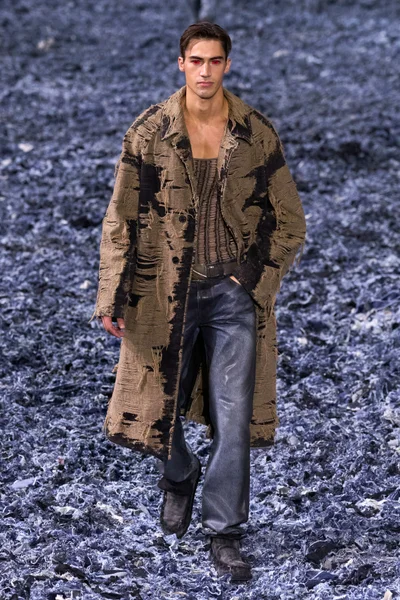 Look 42